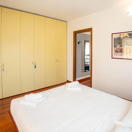 Apartament Getthekey Massarenti *